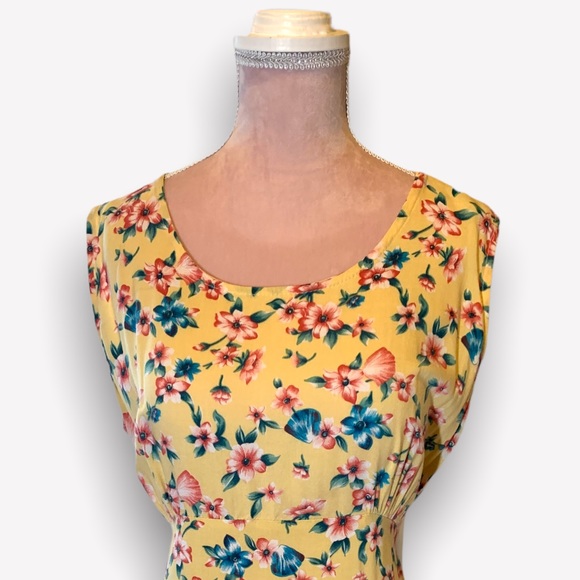 Vintage floral dress | adjustable size - Picture 4 of 5